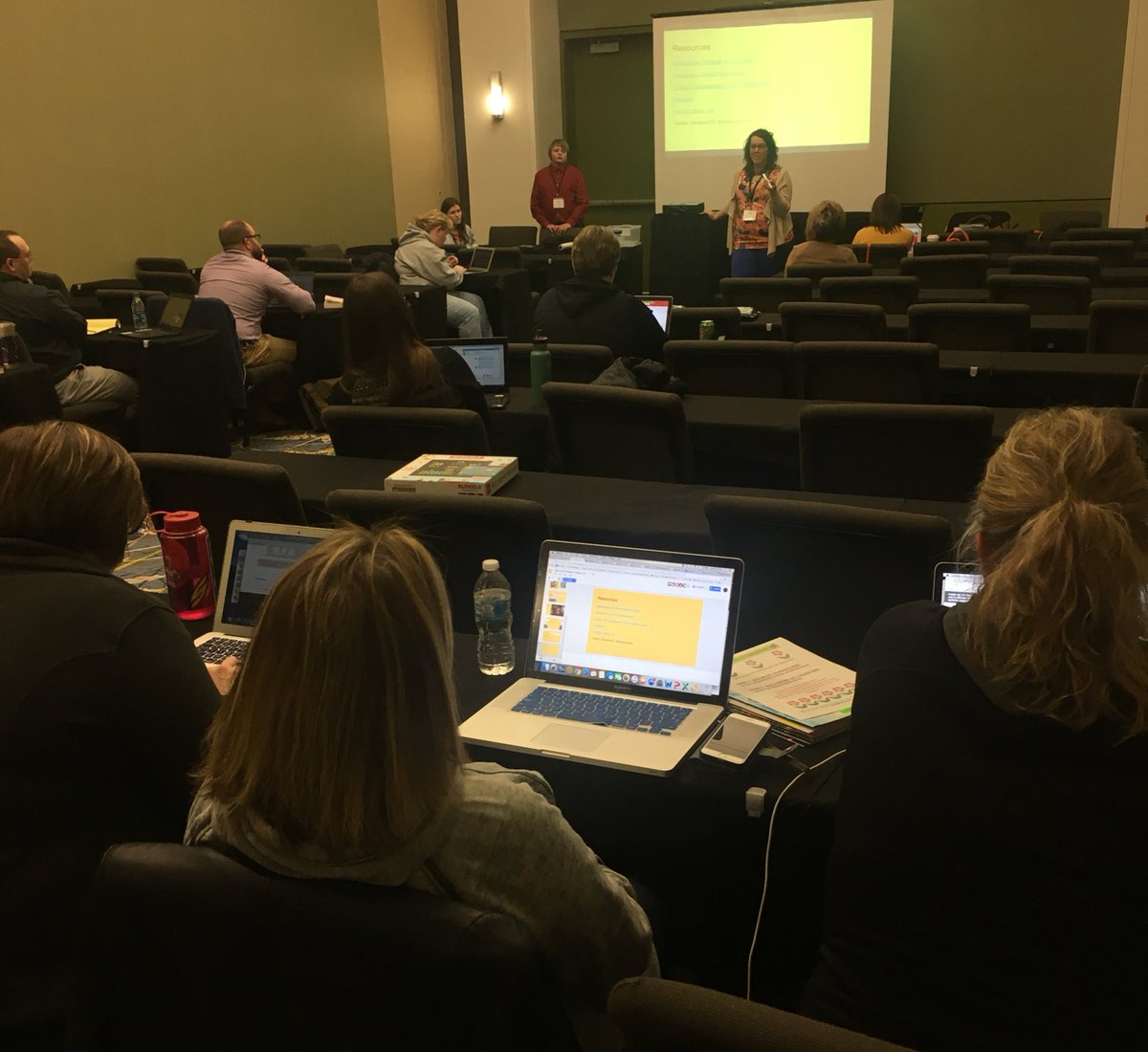 High School Makerspace at the Iowa #i11i we ❤️ student presenters.