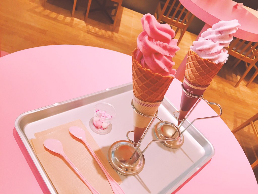 ミレニアルピンクって最強楽しい ミレニアルピンクって最強楽しい