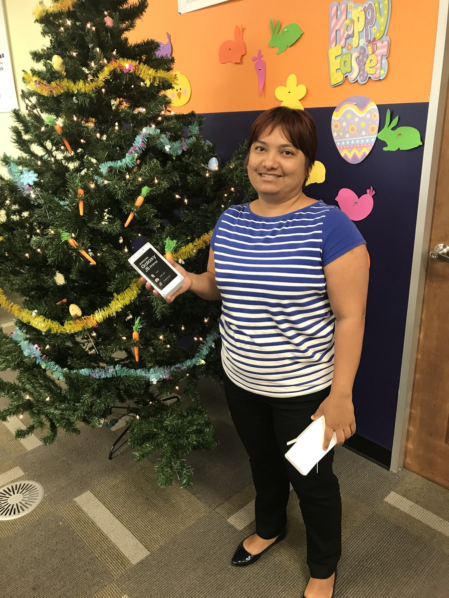 TrinidadMetro's tweet photo. AGENT NICOLE IS THE GRAND PRIZE WINNER OF THE EGGTASTIC WEEKLY PRIZE ... Enjoy The Samsung J5 🎁💯💰🔥🔥🔥🔥🔥 #MetroLife @Greg_MPCS @Daniel_S181 @BernardStLOUIS3 https://t.co/o21irtTtIi