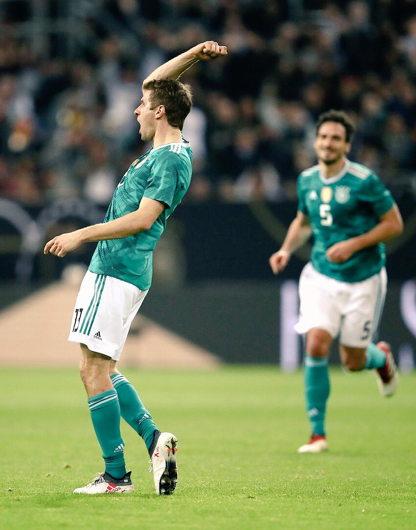DFB__RU's tweet photo. Перерыв.

1:1. https://t.co/DgRfAbGGIy