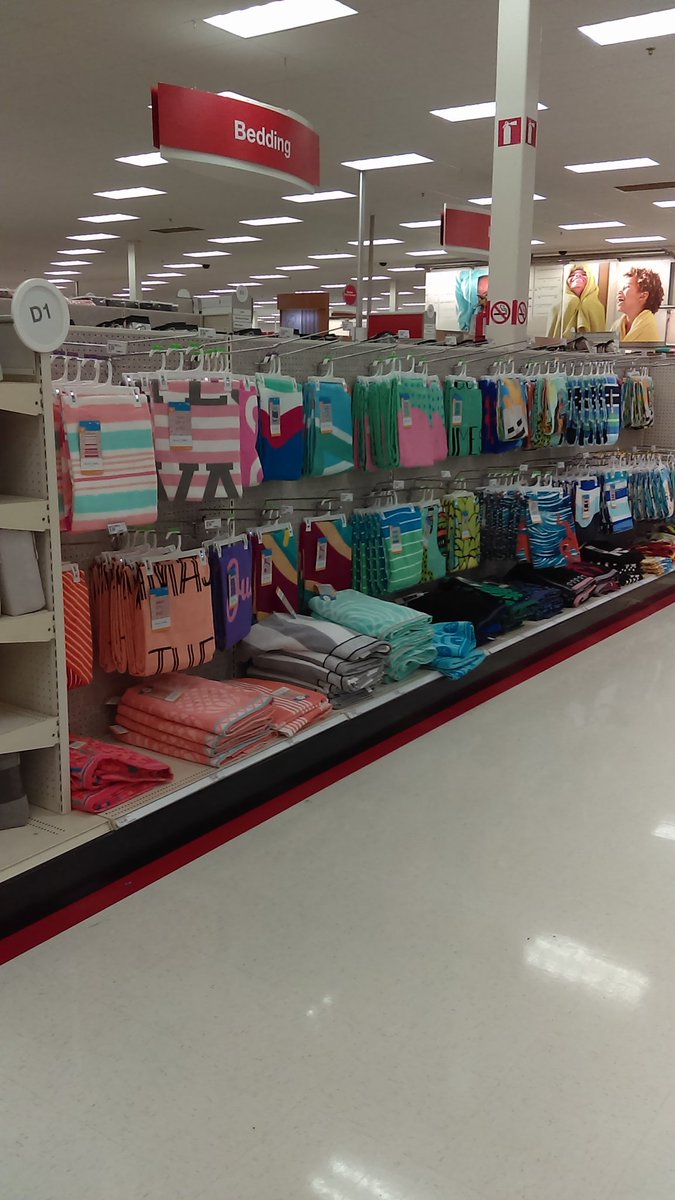 DiDimowski's tweet photo. #122fly before😖/after😊 @autumn_uptain @Brownlj2016 @emily_r_target @JayYezzi @ColonJosian https://t.co/1dC8UCH0Fz