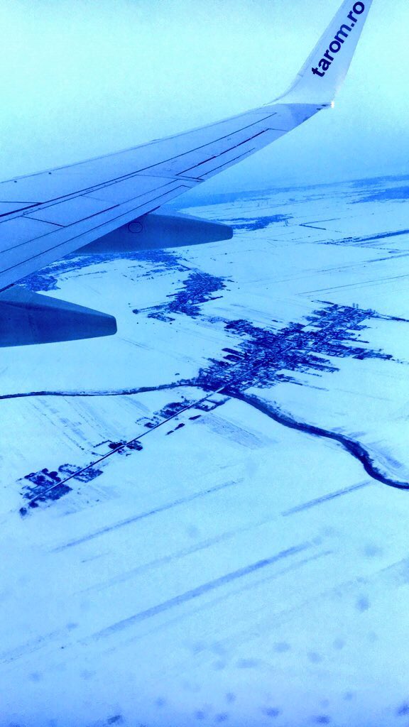 iVikika's tweet photo. ❄️❄️❄️ #Bucharest #Romania #Bucarest #Rumania #EasterBreak2018 @lmgorri https://t.co/3Ck9SNqho9