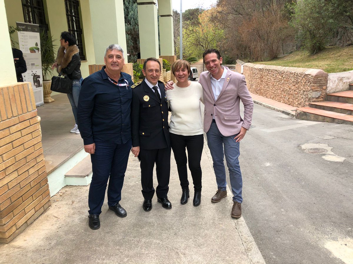 spiritugonzalez's tweet photo. Un congreso donde se prepara todo con tanto cariño, donde se siente tanta paz e ilusión entre los organizadores, ponentes y compañeros, es imposible que  no sea un éxito. #mediacionp2018 https://t.co/4cfdctXa7v