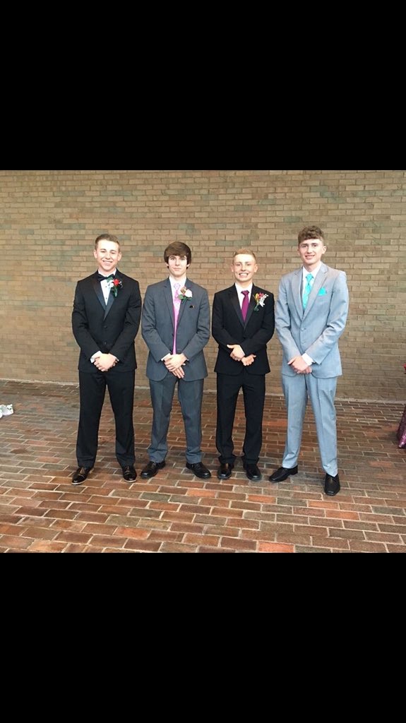 GQuillen12's tweet photo. Happy birthday to my man @CollierWireman ! #bigdog https://t.co/Z0vYqvyEgt