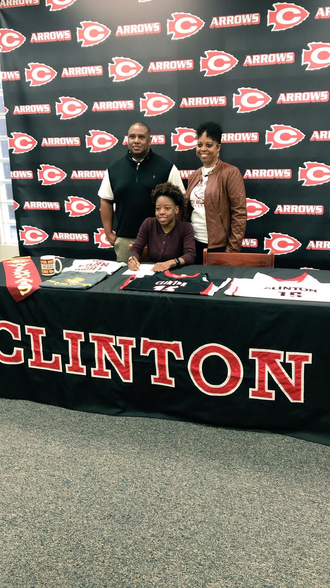 MychalaLinzy_'s tweet photo. Time to do big things at the next level ✍🏾🏀‼️#WeWorkin @PearlRiverWBB https://t.co/e3o5Unvipe