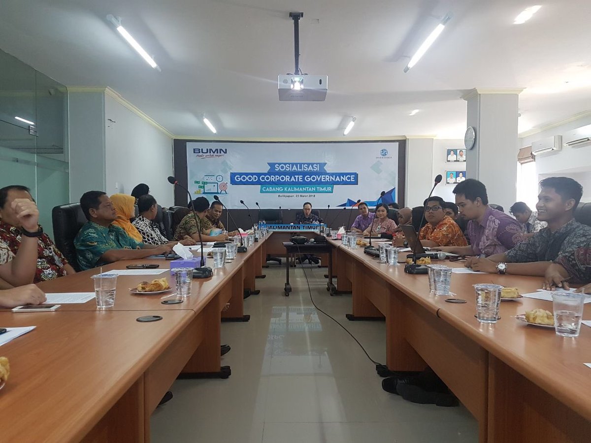 JR_Kaltim's tweet image. Sosialisasi Good Corporate Governance (GCG) yang disampaikan oleh Kepala PT. Jasa Raharja - Persero Cabang Kalimantan Timur yang diadakan di ruang rapat lantai 2 Kantor Cabang, Balikpapan 23 Maret 2018.

#PRIMEservice
#HadirUntukMelayani
#JasaRaharja
#BUMNuntukNegeri
