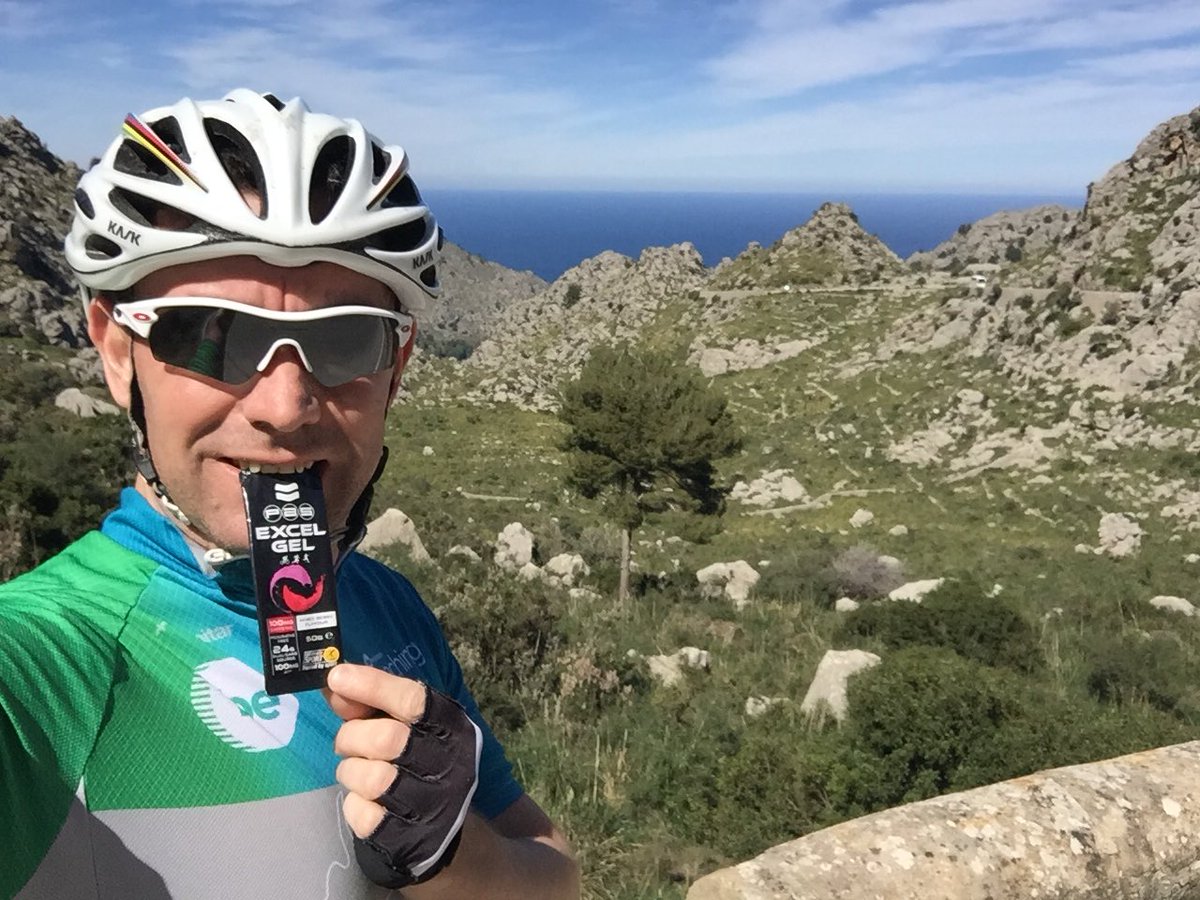 BeEndurance's tweet photo. So needed my @ProAthleteSupps #ExcelGel to get up #SaCalobra today. Thank you guys. https://t.co/W31FR2lpH1