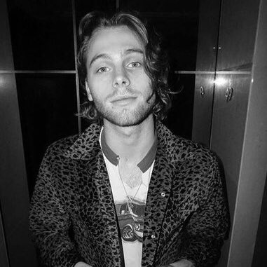 📷: @navecesa  #NewProfilePic