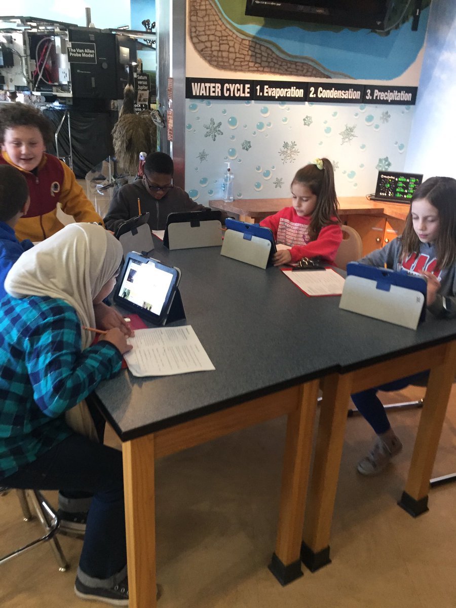 ClassIrvin's tweet photo. 3rd grade fun adventures at the ESSL Lab. Thank you to all of the chaperones who helped out today.  @jess_zambreny @ClassNori https://t.co/hyfkbEUMe7