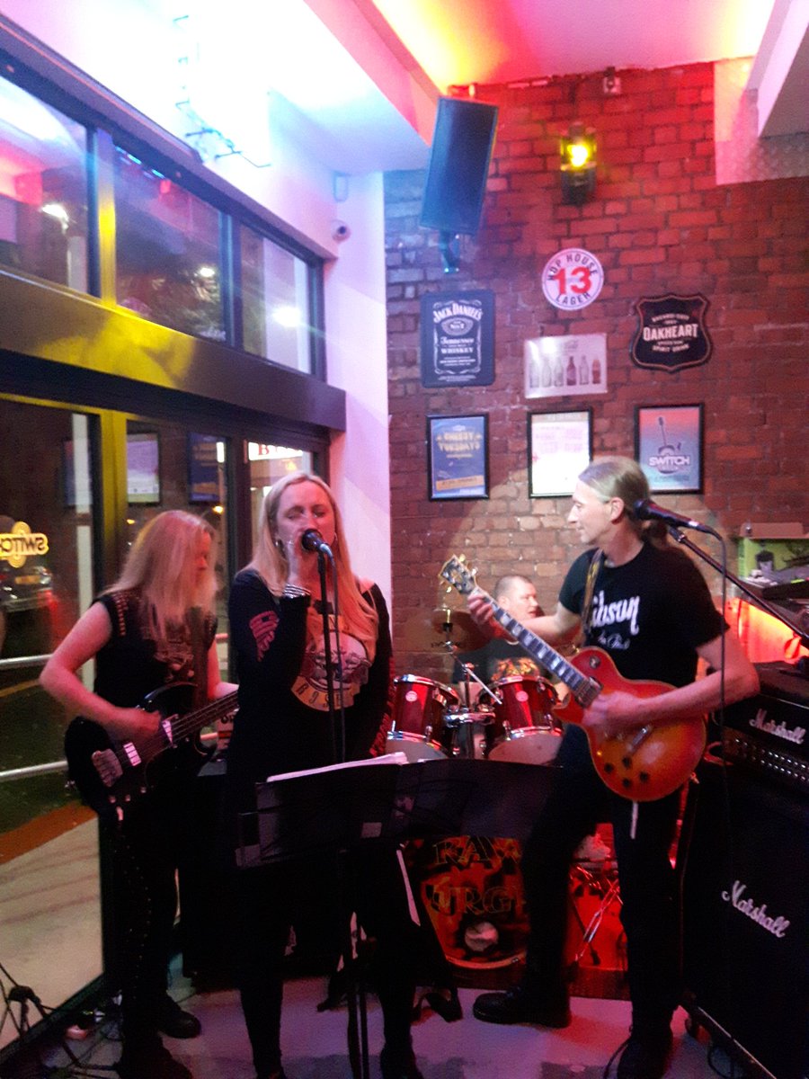 mikepitchestog's tweet photo. This is @RawUrge killing it at @switchplymouth ๐๐ธ๐ค๐ค
#liverock #livemusic #Plymouth #SwitchSessions @britainsocean https://t.co/bOSbCBiNmV