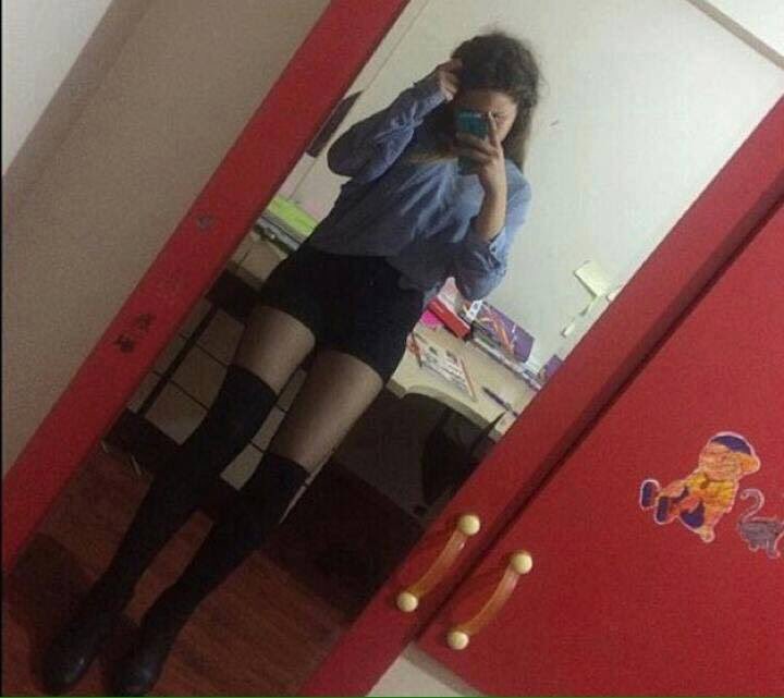 merveninevi's tweet photo. rt yapın canlar #liseli #lise #fetiş #tayt #nake #naked https://t.co/IZiwob1QjO