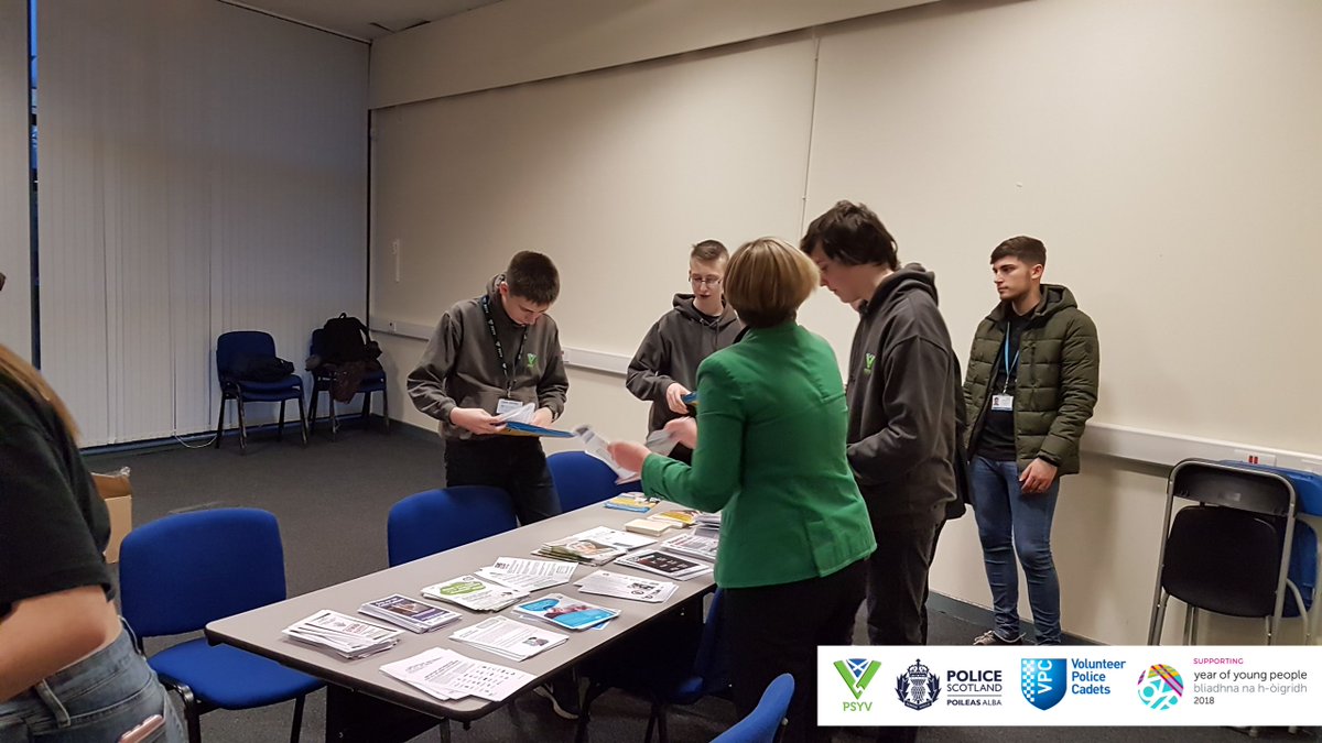 PSOSYouthVol's tweet photo. #PSYV East Renfrewshire are preparing for upcoming leaflet distribution by making up #boguscaller info packs for trading standards. All boxes were emptied & loads more valuable advice will be going out to #EastRenfrewshire residents soon.
@GreaterGlasgPol @NationalVPC #YOYP2018 https://t.co/lVh30YGV03