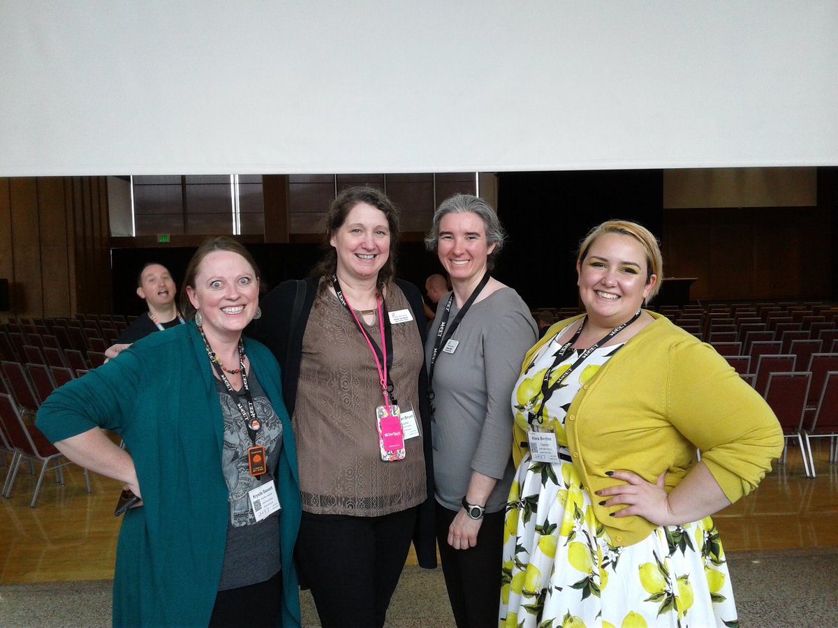 KBeddes's tweet photo. I see you @downrightdave #photobomber #ucet18 #YOUcet #UTedChat https://t.co/CUPJTYaHub