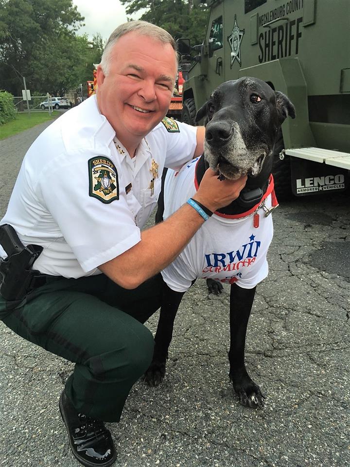 IrwinForSheriff's tweet photo. Happy #NationalPuppyDay! https://t.co/MRfhtIpfmy