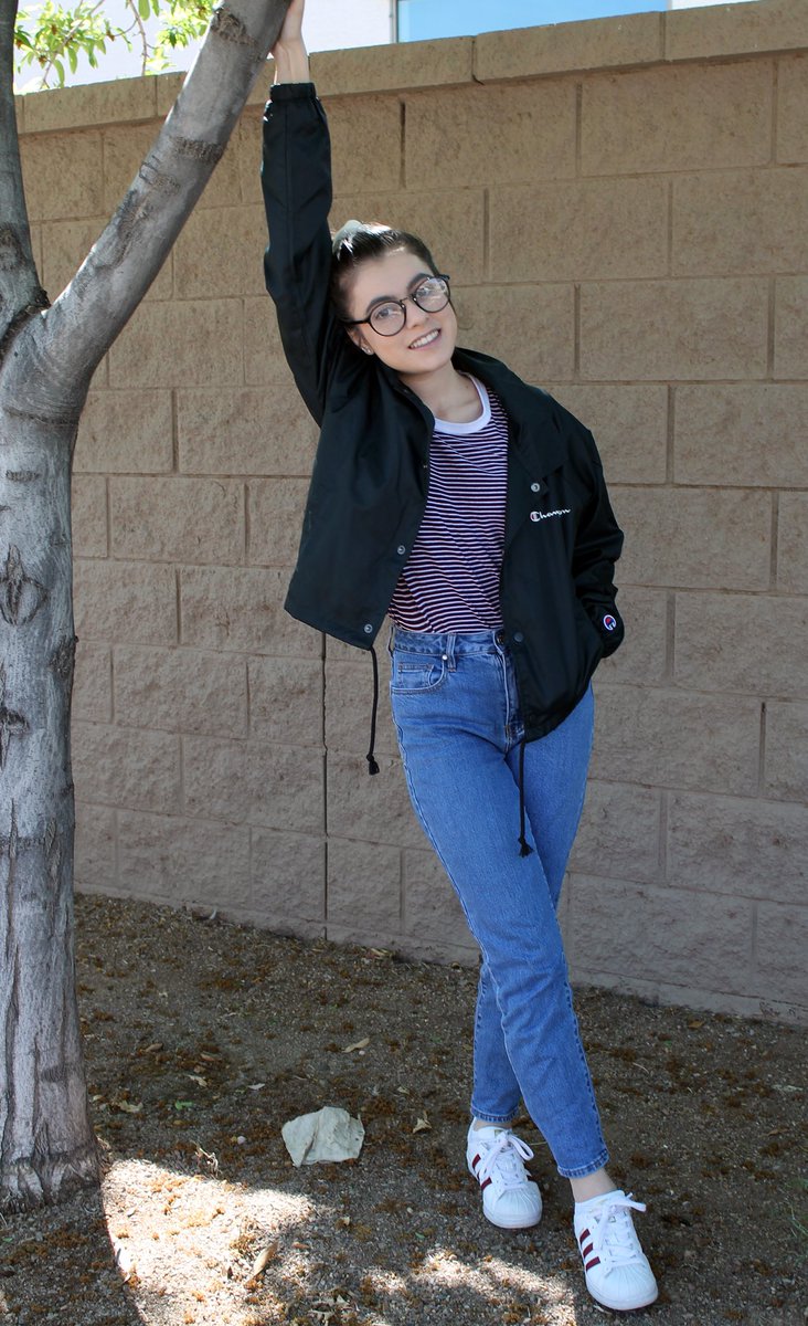 AllaModa9's tweet photo. March 23, 2018
•
• Day 23 of The Outfit of The Day
•
• https://t.co/qOLA6CZ8KM
•
• #fashionblogger #blogger #outfitoftheday #style #ontheblog #Clothing #style #model #firstdayofspring2018 https://t.co/WAhH32XfQ8