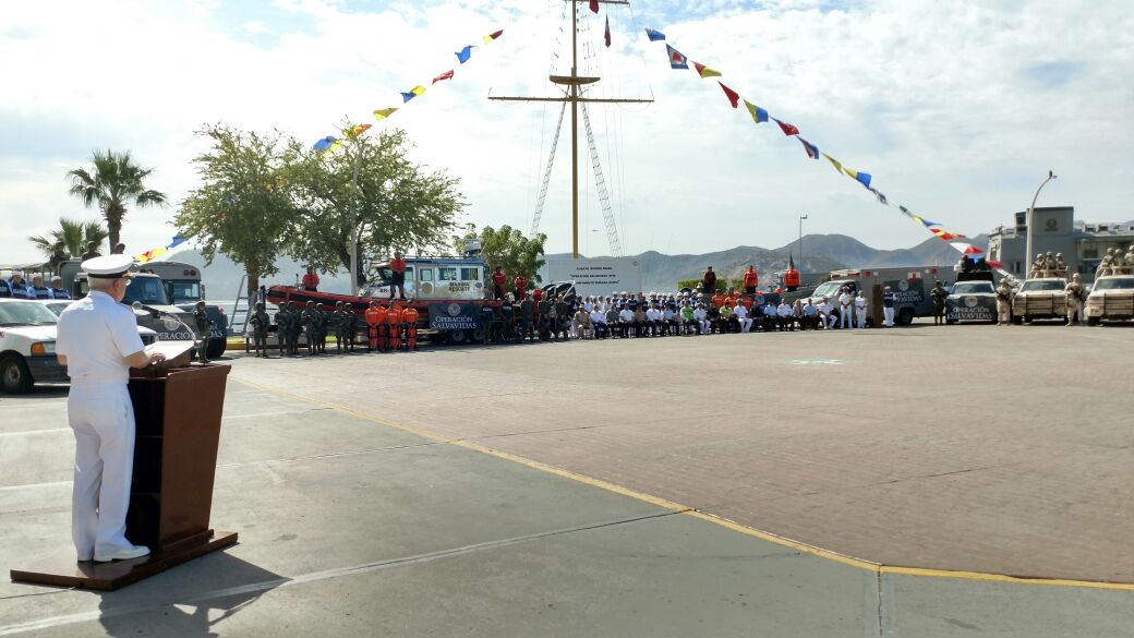 NoraBarcel1's tweet photo. Del 24 al 08 de abril 207 elementos de la Secretaria de Marina, participaran en el #OperativoSalvavidas2018 ...@SEMAR_mx @uepcsonora @tonymarquezroon @JulioVillasenor @karlamontanob @oclausseni @MarielaMtzL_MN @1Agustn @alvaro_rd https://t.co/N58TywyA3y