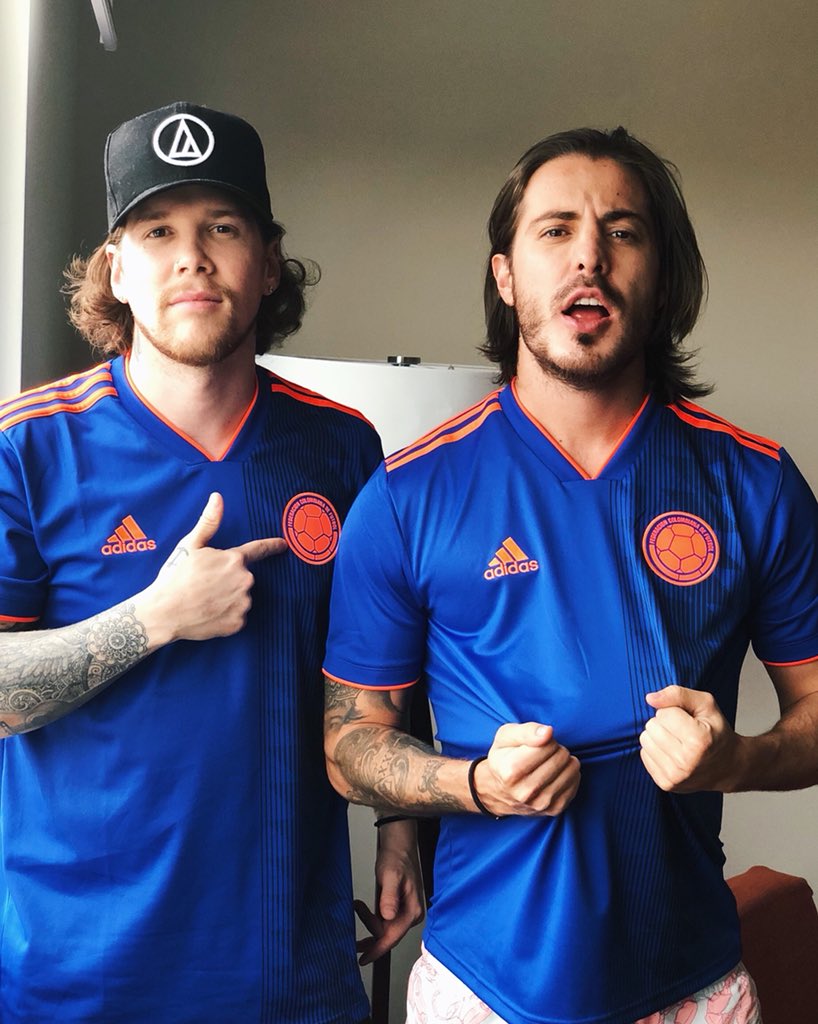 Llane's tweet photo. Amor por nuestra selección COLOMBIA Hp!!!! 🇨🇴🇨🇴🇨🇴🇨🇴 https://t.co/hdPgnwokF8