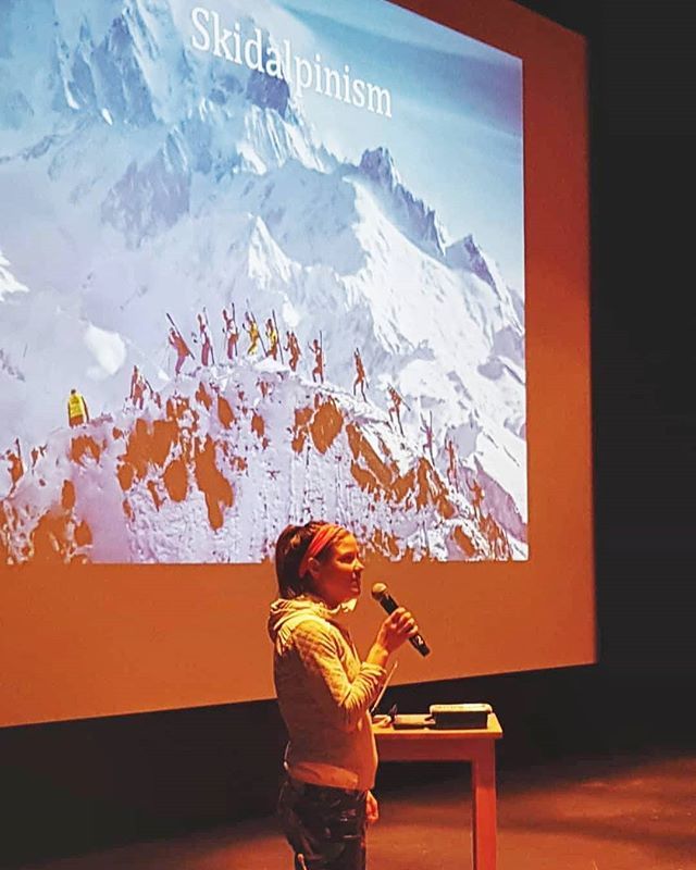 StrynRando3000's tweet photo. Inspirerande foredrag og boklansering ved @tinaemelie @friflytmag 👏 #StrynRando3000 #SkyRunning #Stryn #friflyt https://t.co/DnZzmdYZym https://t.co/p4KQyzbuO8