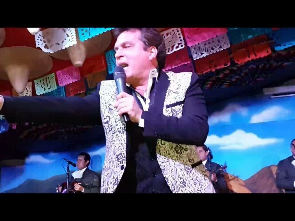 carlosmedina1's tweet photo. #Hoy #23marzo @Rdecastrob el genial imitador de @soyjuangabriel engalana las #NochesDeSaggezza con música en vivo junto a @lunabluesband 60' 70' 80' 90' 00' y #Cachichen+ #Yessy y salsa de #SwingCaché en @saggezzarist Al frente del #GamaExpress de Santa Mónica @mirita29 @rosisoto https://t.co/n0n7aQGqtK
