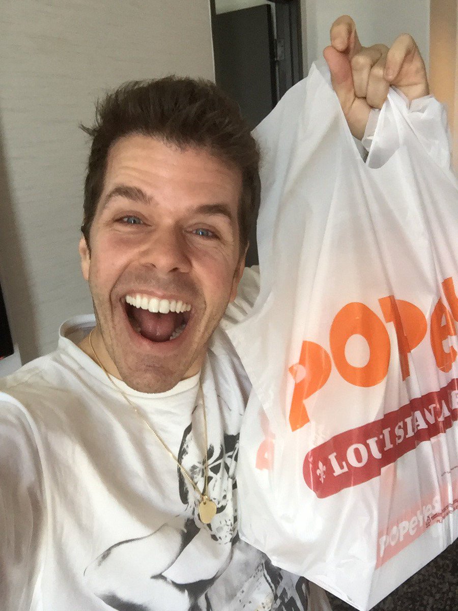 ThePerezHilton's tweet photo. I'm getting my Khloe on!! @PopeyesChicken social media game is at 💯!! Sure am glad this is a cheat weekend!! 😜 #BirthdayBoy https://t.co/VrAHqnfEe5