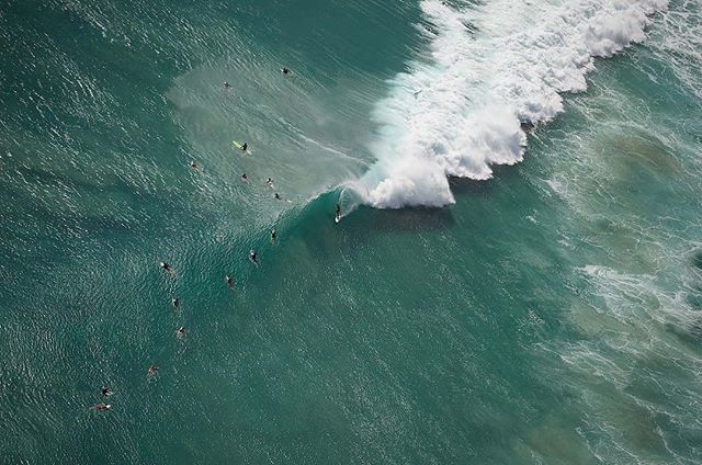 tedgrambeau's tweet photo. Kirra by helicopter 🚁 view
#tedgrambeaubook
.
.
#tedgrambeau #kirra #surferphotos #surfphotography #goldcoast #hellogoldcoast #focusaustralia #goldcoastguide #goldcoastlife #wearegoldcoast #visitgoldcoast #thisisqueensland #seeaustralia #beautifulde… https://t.co/QYh8dcjgi7 https://t.co/KbBZDQVMP5