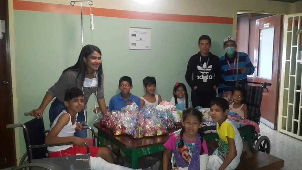 griceydburguera's tweet photo. Atención a nuestros niños y niñas que se encuentran en el HULA través del Aula Hospitalaria de @ninosimonmerida @FNNSimon @DPresidencia @magallyvina https://t.co/wIIXfJGJjf