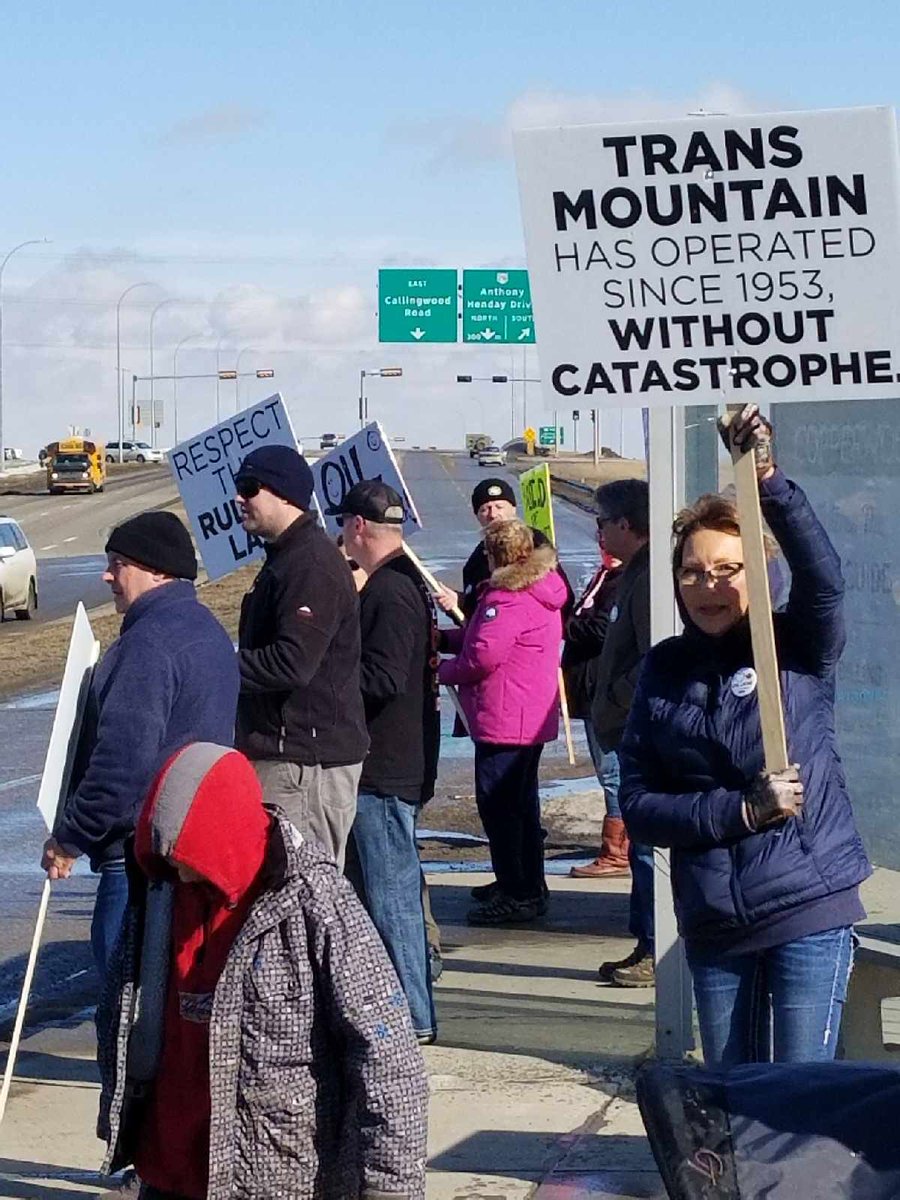 OilsandsAction's tweet photo. So #LeadNow cancelled their protest in Edmonton when they found out there was going to be a positive rally to support the facts about #TransMountain. 

Fear can’t compete with the facts! Many First Nations support this project and we must respect the rule of law. https://t.co/TVvfv6svr9