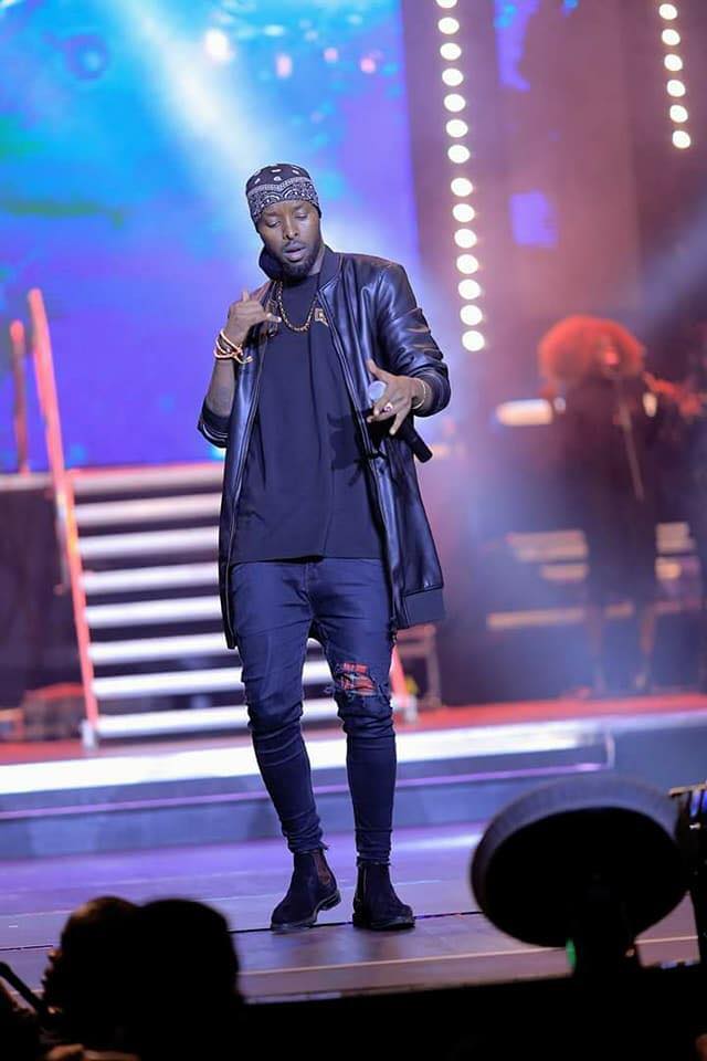 AbdulWajjid's tweet photo. And the winner is @eddykenzoficial  Best African Entertainer at  the international ragga and world music awards
#nbskatchup #ReggaeFestJam18 #EAUKHealth18 https://t.co/dPcJHGnig4