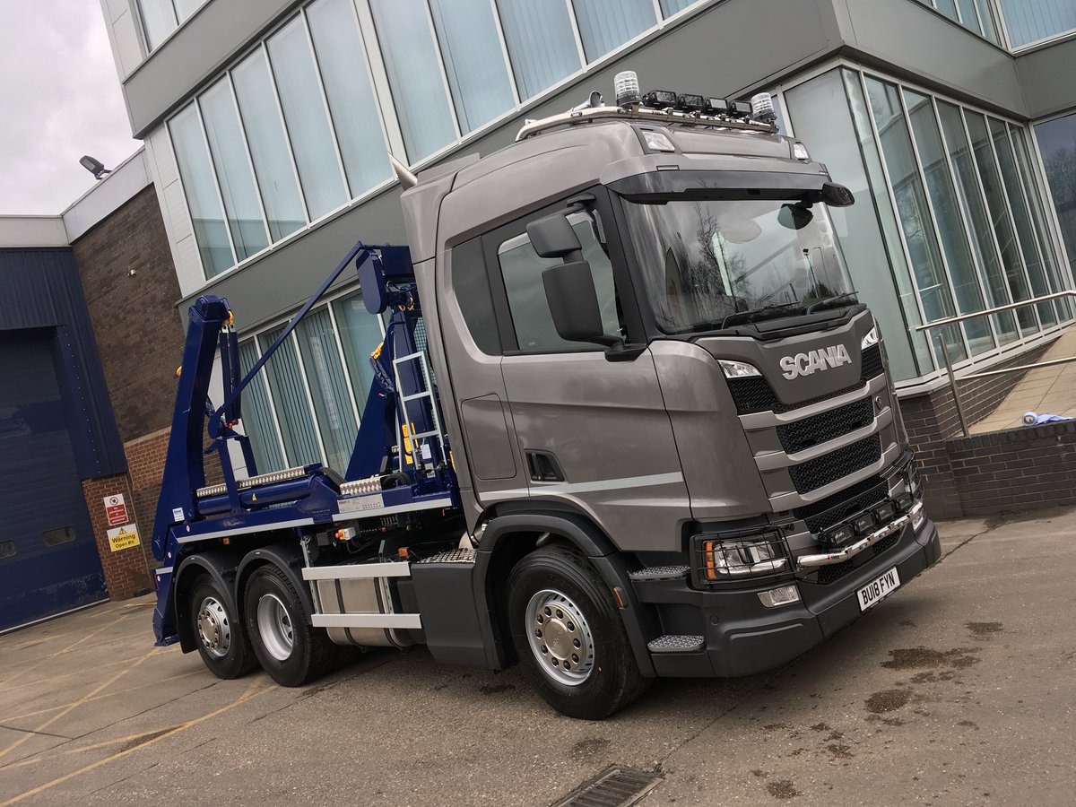 keltruck's tweet photo. New #Scania R500 rear steer #skiploader for #Enablelink of #Coseley #Bilston #WestMidlands #WestMids #BlackCountry #WV14 #SuppliedByKeltruck https://t.co/OGt3z3p4vB
Bags of power & torque from the new SCR only 13 litre 500hp unit.
Well done, @TonyBiddo53! https://t.co/ErT3H3nVJo
