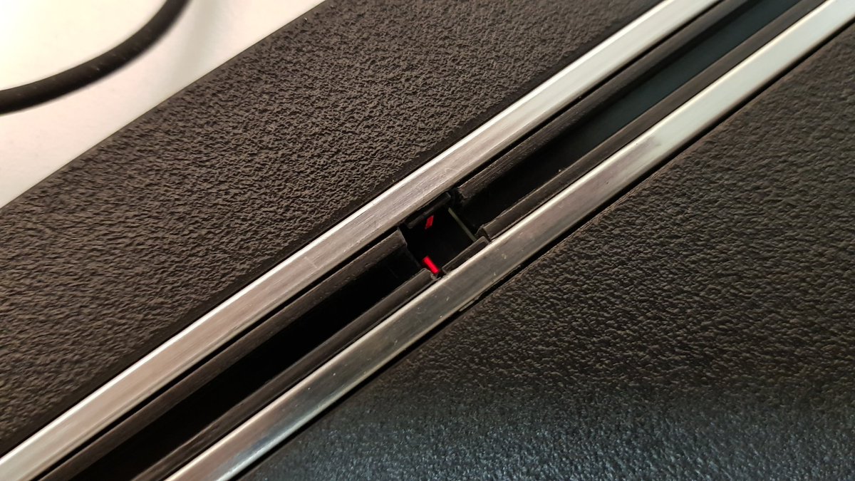 fun_tinker's tweet image. I startet this evening with a project for the Carrera track from my son. 
The plan ist to measure the topspeed , the round time and a round counter. I think about different solutions and test now the idea with 4 photoelectric sensors. 

#carrera #maker #adafruitfeather #esp8266