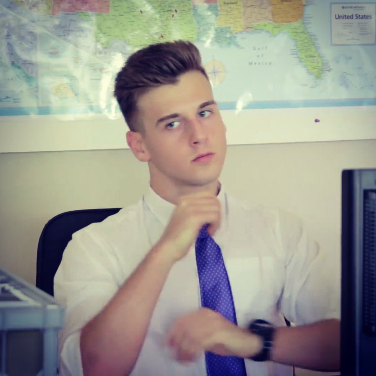 AccFreetime's tweet photo. @TalFishman_ as a teacher? Damnnn 🔥🔥😍

{Check this old video from tal and short 
https://t.co/cpmP7LHG0z 
And the reaction to that video from whatever time 
https://t.co/a4hrRGOGc1 }
#reactiontime #talfishman #talandshort #whatevertime #makenickfamous #adifishman #nickmayorga https://t.co/GwWyz0asRd