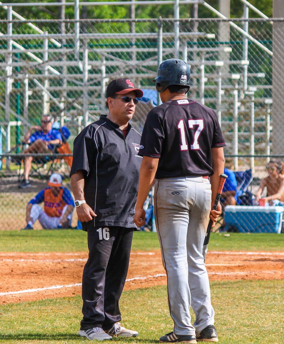 ClaudioReilsono's tweet photo. Pics of my boys @Tartan_Baseball in Florida a couple of weeks ago.. Looking forward to a great spring season https://t.co/umnI0CGMJw