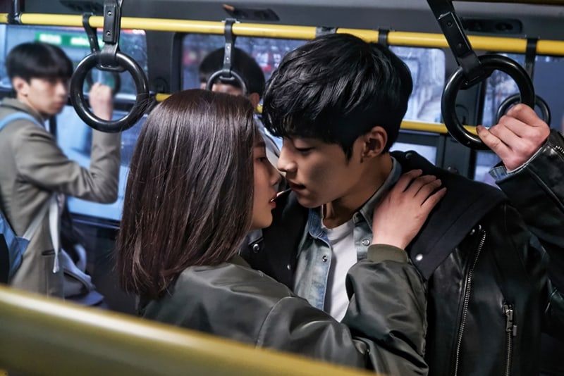 Viki's tweet photo. #WooDoHwan and #Joy from #RedVelvet get gloser in this still from #Tempted! Catch this #KOCOWA show on #VikiTV: https://t.co/Y3JXR0C52i https://t.co/Y7U2ZWalEa