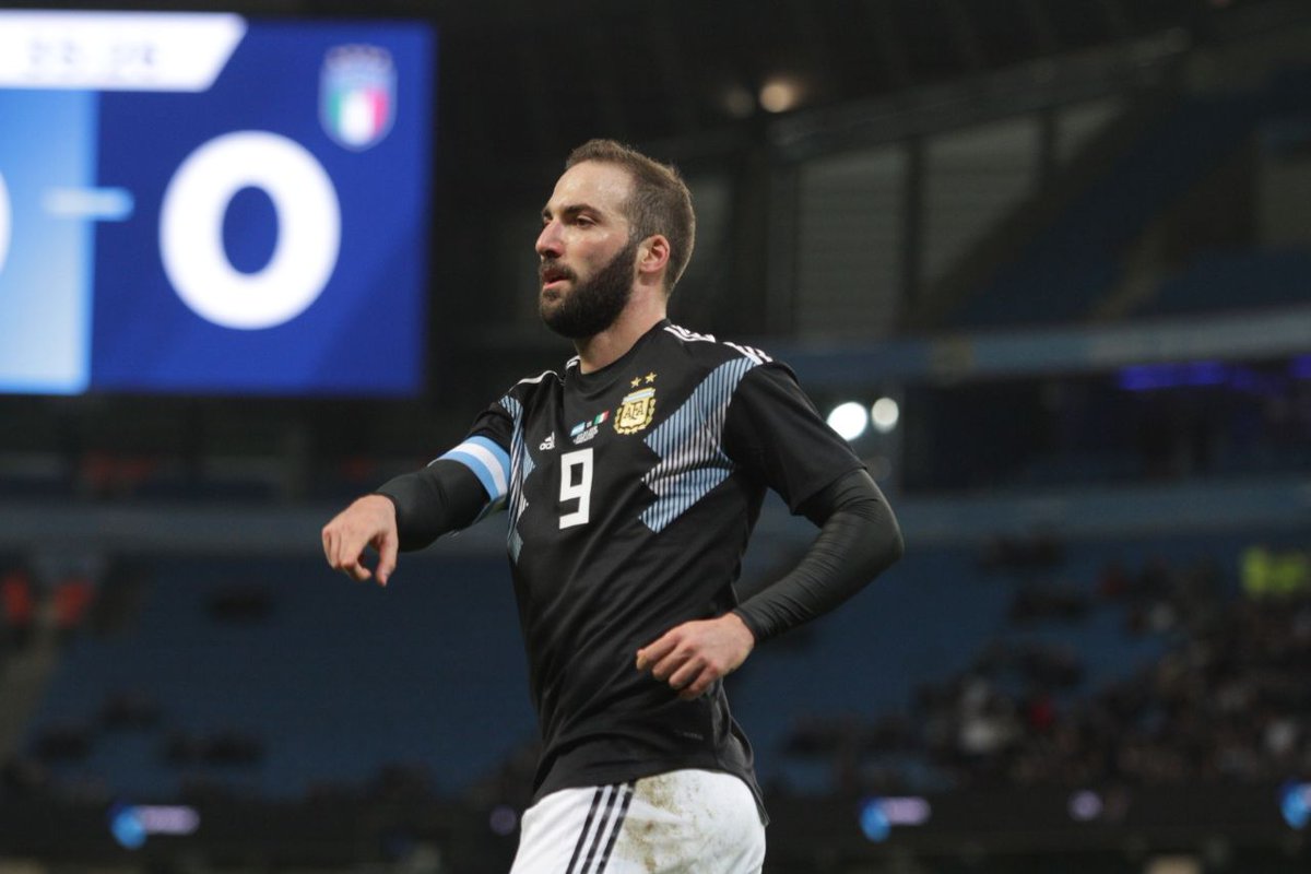 Argentina's tweet photo. [SELECCIÓN MAYOR] Imágenes de la victoria de @Argentina 🇦🇷 ante #Italia 🇮🇹 por 2 a 0 📸 https://t.co/PWukm3kw2W