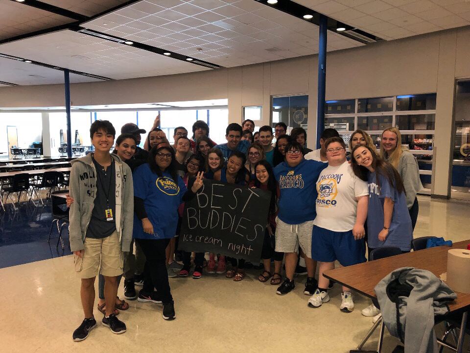 FriscoBestBuddi's tweet photo. Best Buddies rocks Friday Nights! #FISDFocus @FHSRaccoons @FriscoBestBuddi https://t.co/r0QqyATGxT