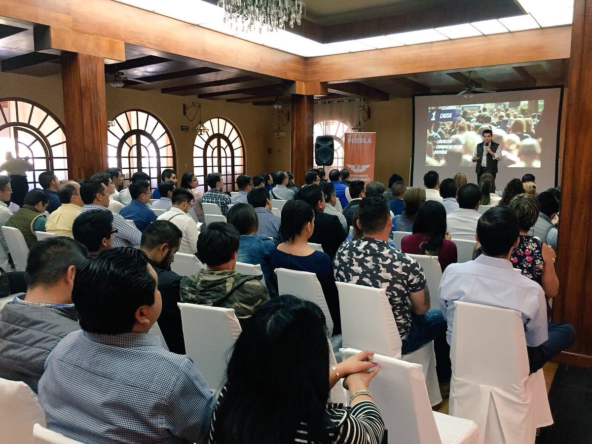MgBranding's tweet photo. Terminamos el Seminario Disruptivo para el articular una Célula Digital más de @MovCiudadanoPue. En compañía de mi amigo @eliasabaid, presidente del Comité Municipal,  @BlancaJC de @PANPUEBLA y los chavos de la capital. https://t.co/wCdNjZbcFE