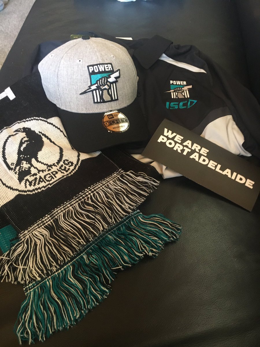 WE ARE PORT ADELAIDE! Great to be involved with @PAFC this season, Looking forward to the boys putting a clinic on today! 🍐🍐🍐