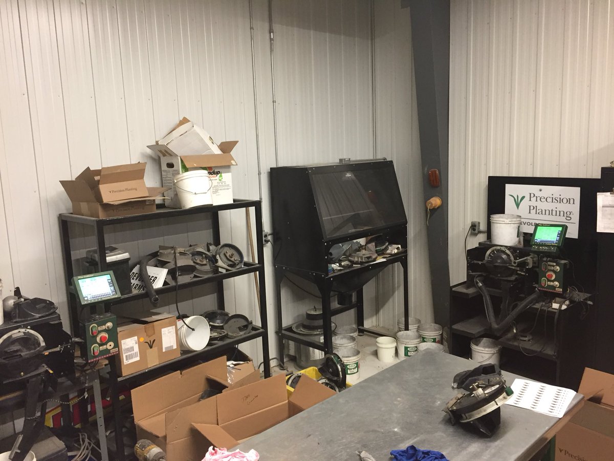 NZwambag's tweet photo. It was a busy day in the @DevolderFarms @precision_plant meter room today. 2 metermax ultra stands running #singulationmatters. Call us to get your meters tested 519-352-8799 https://t.co/YqHc4iGrS5