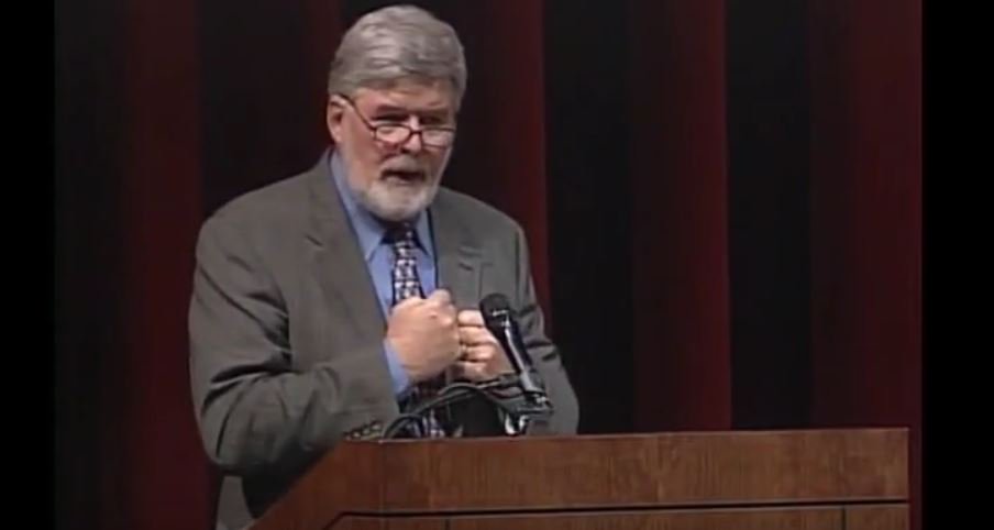 MGThompsonPHD's tweet photo. "What #kids are doing everyday is they are trying to survive -- they are trying to find something that fits." Here is a short clip from when I spoke at the Challenge Success Fall Conference in 2009. https://t.co/Pi8BGiznYz https://t.co/veJ7egZUZN