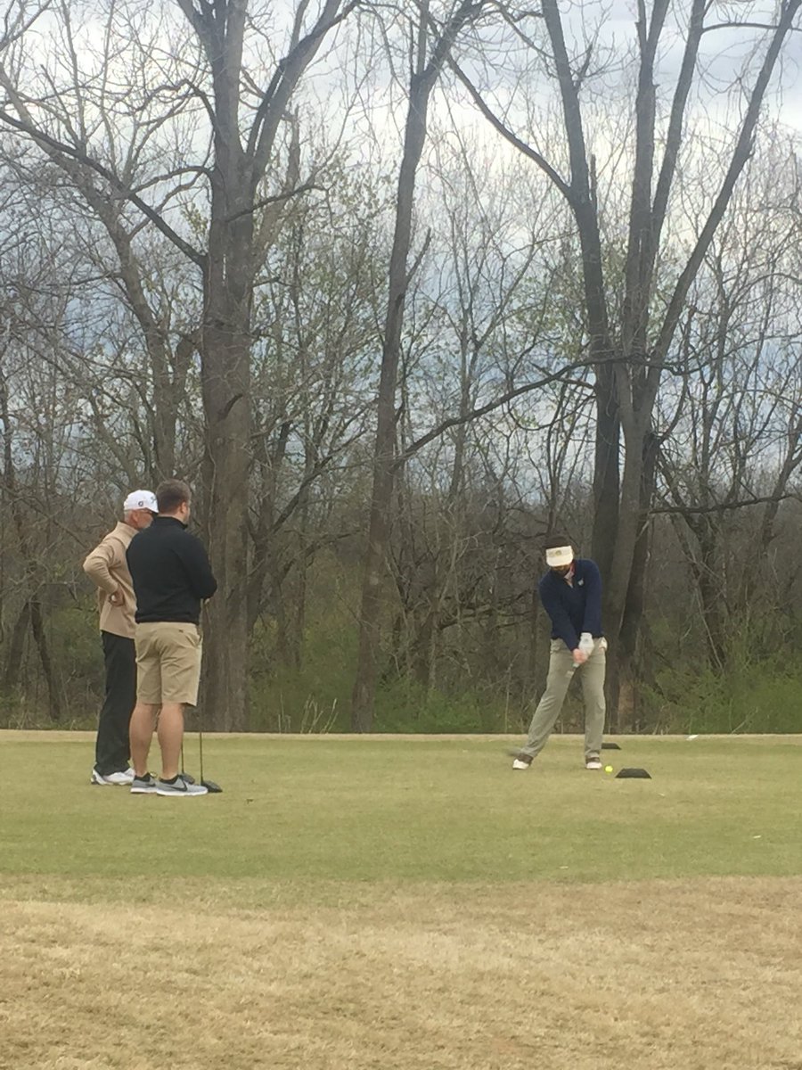 WilliamsonCoYR's tweet photo. WCYRs had a great time and score at the @TNGOP Chairman’s Cup. YRs don’t only believe in conservative issues but can put up a -11 against other GOP teams! https://t.co/OdNyS7Gi7x