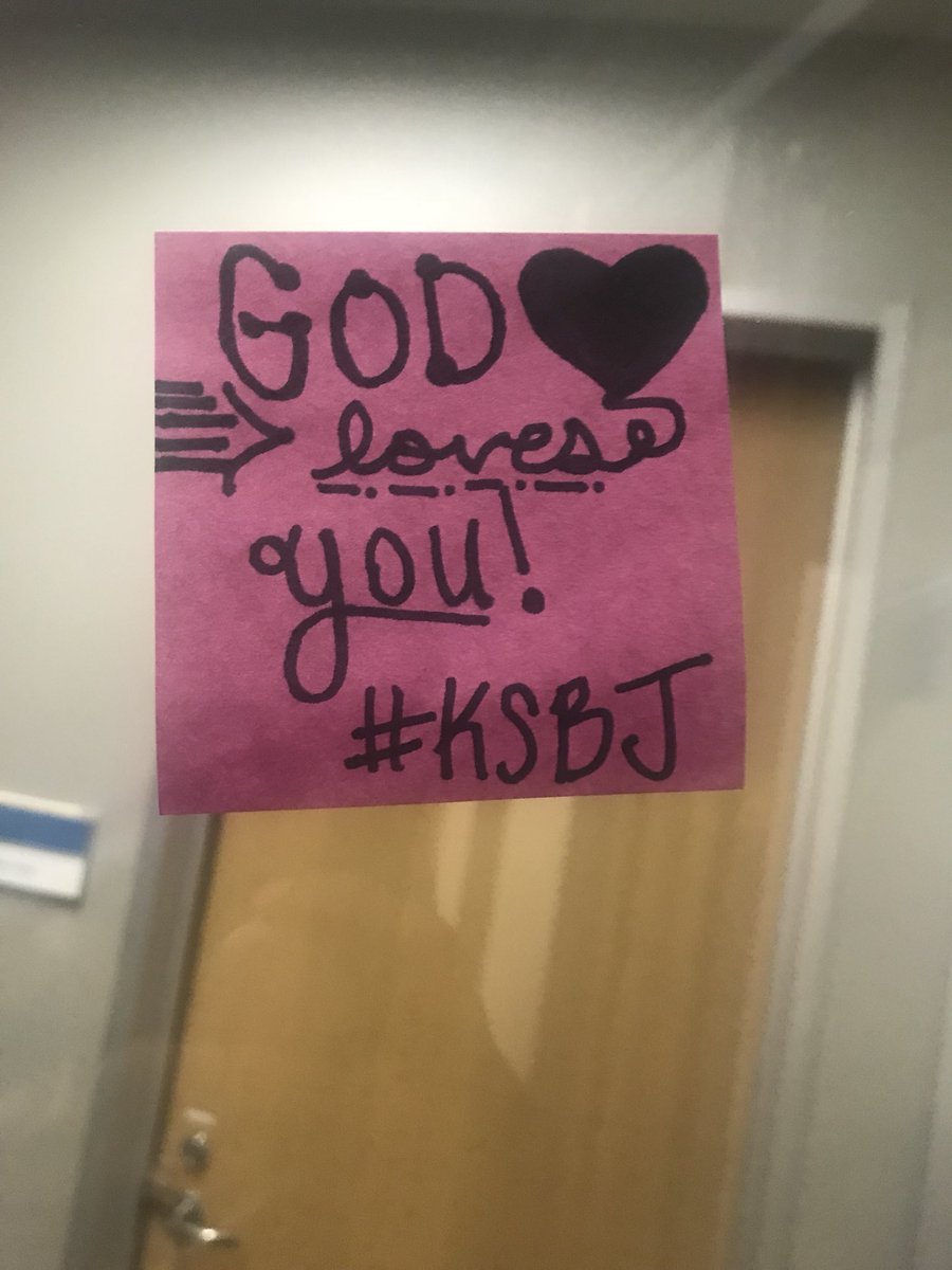 Dra_CastilloC's tweet image. When you are leaving the office feeling drained and this is on the door. To the person who took the time to stick this on the door #THANKYOU! ❤️ #YesHeDoes #MadeMyDay #Grateful