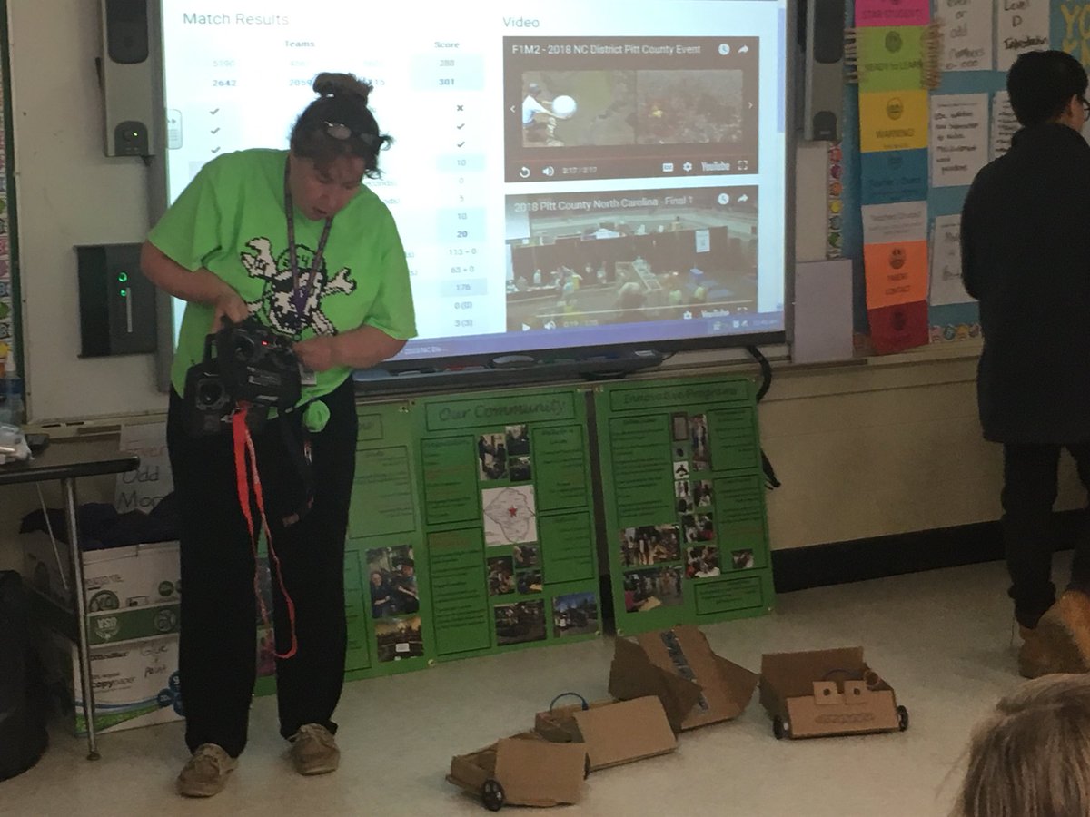 SuggBundy's tweet photo. Science Day- 3rd Annual! Making learning FUN and engaging while learning about AVID jobs! #scienceday #sciencegeeks #AVID #suggbundypride #geep #STEM #Robotics #handsonlearning #scientists #Suggbundydoesitbest https://t.co/buaWKTTVe0