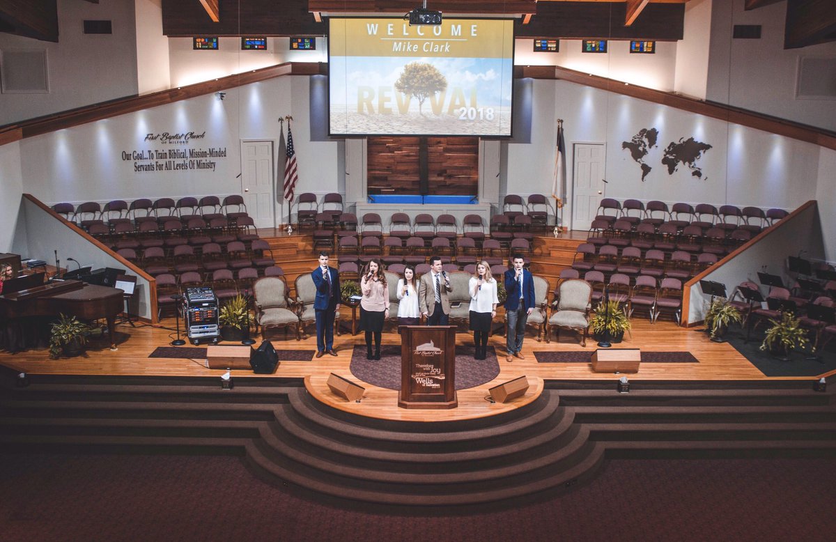 ClarkFamMusic's tweet photo. Blessed to be at @fbcmilford this week! 
Appreciate this great ministry!!!
-Bearing Precious Seed
-Master Clubs
Thankful for new friends!! https://t.co/715F1V143b