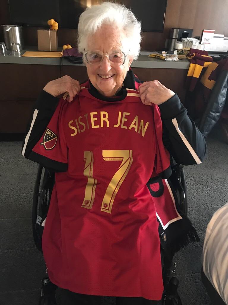 ATLUTD's tweet image. Loyal to Loyola &amp;amp; Fresh in 5-Stripes

Good luck to Sister Jean and @RamblersMBB tomorrow! #MarchMadness