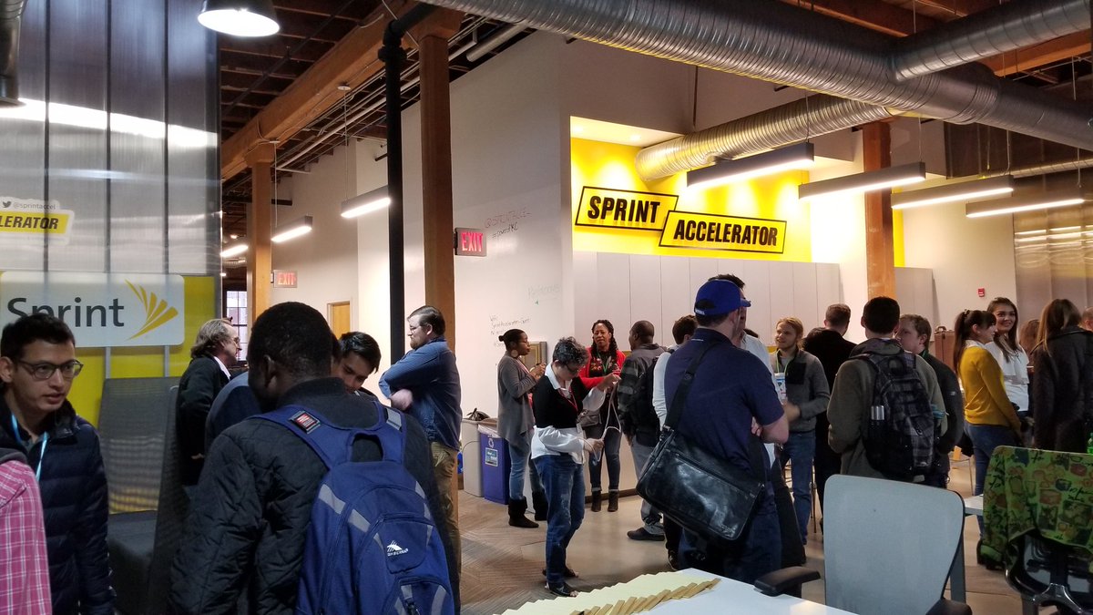 TMobileAccel's tweet image. The buzz of networking before the weekend begins... #KCSW @kcsw @StartupWeekend #powerofKC