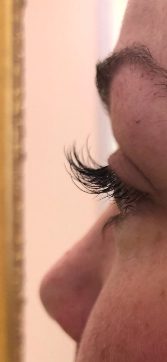 TaraBarfield's tweet image. Come #getlashed at Glow Beauty Studio by yours truly, mama’s gotta pay the bills &amp;amp; you deserve long lashes + to sleep in &amp;amp; not have to put mascara on. ✨