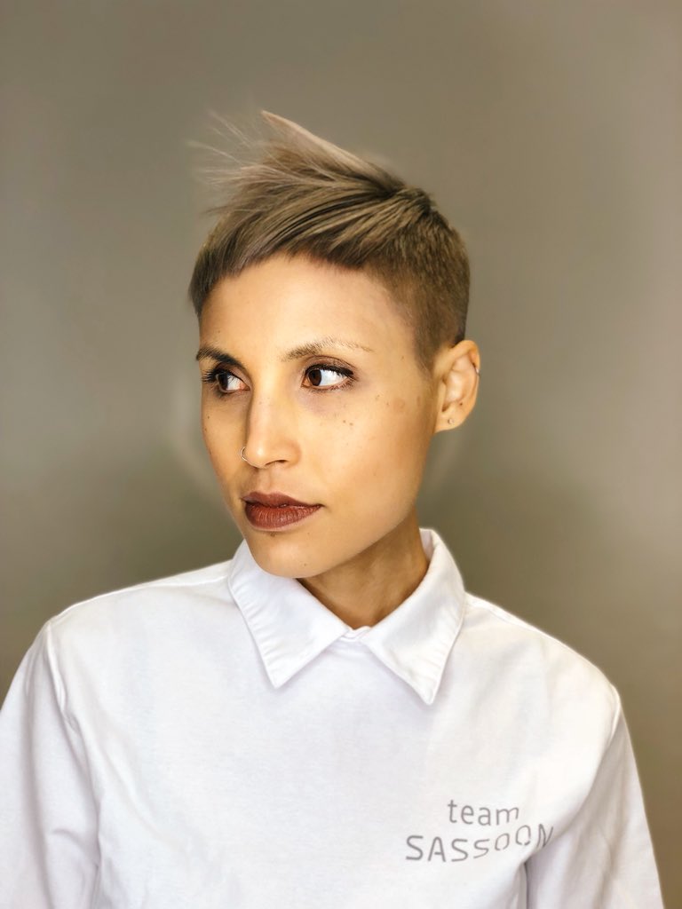 ChrysantheTan's tweet image. this me today #sassoonacademy