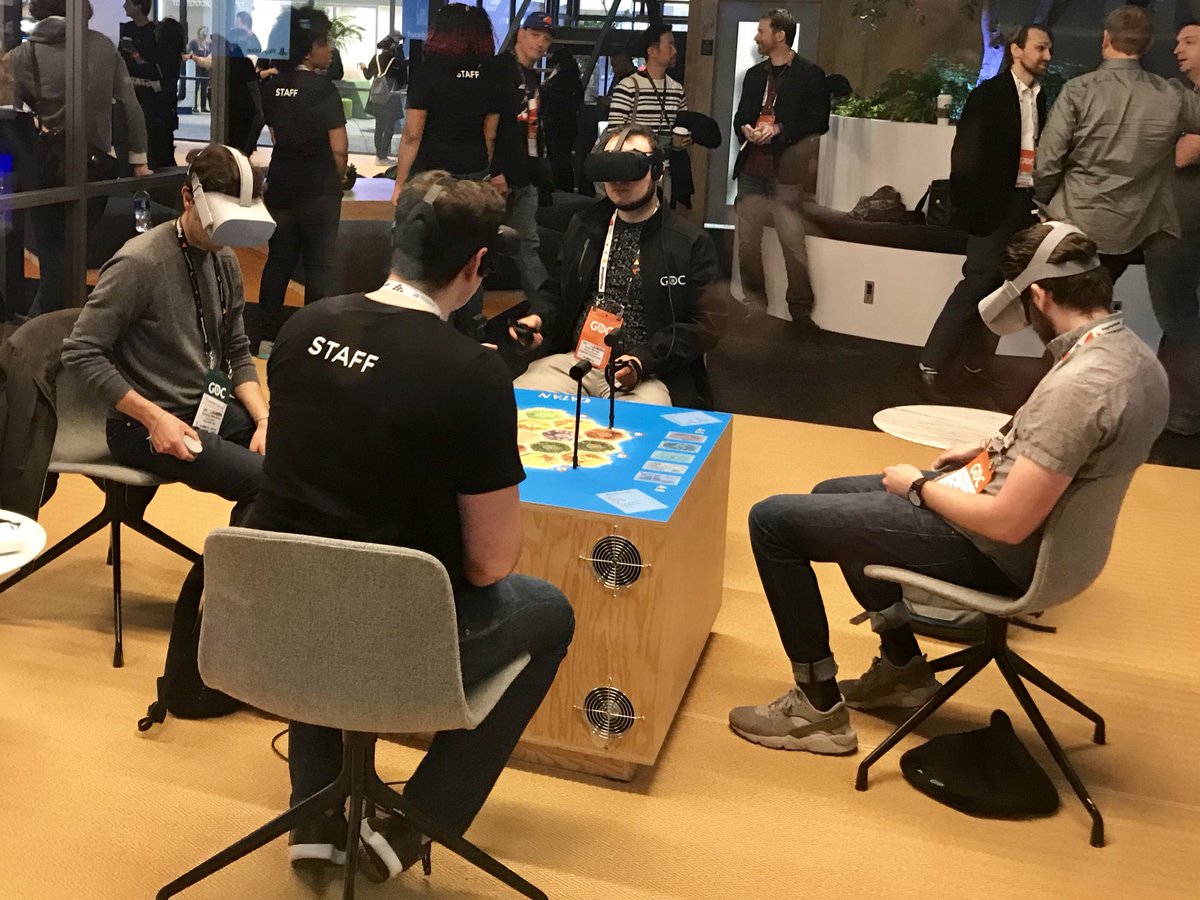 geneschriver's tweet photo. Wonder what these guys are seeing right now. #GDC #GDC18 #OculusRift #Oculus #helloglobo @oculus @Oculus_Dev @helloGLOBO https://t.co/367NnFMV0E