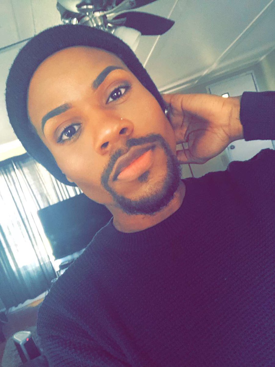 ObeyTheLawBry's tweet photo. Serving you brows on today!! Lol #brows #mua #macosmetic #AnastasiaBeverlyHills https://t.co/bozC0CNm5S