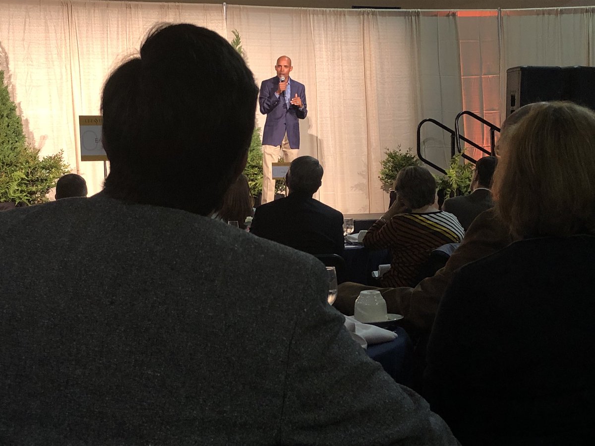 GreatStridesLU's tweet photo. What a joy it is to hear from @runmeb ! Thank you for your story and for joining us. We will see everyone in the morning!! #WhyIStrideLU https://t.co/J8yMKOyX5M